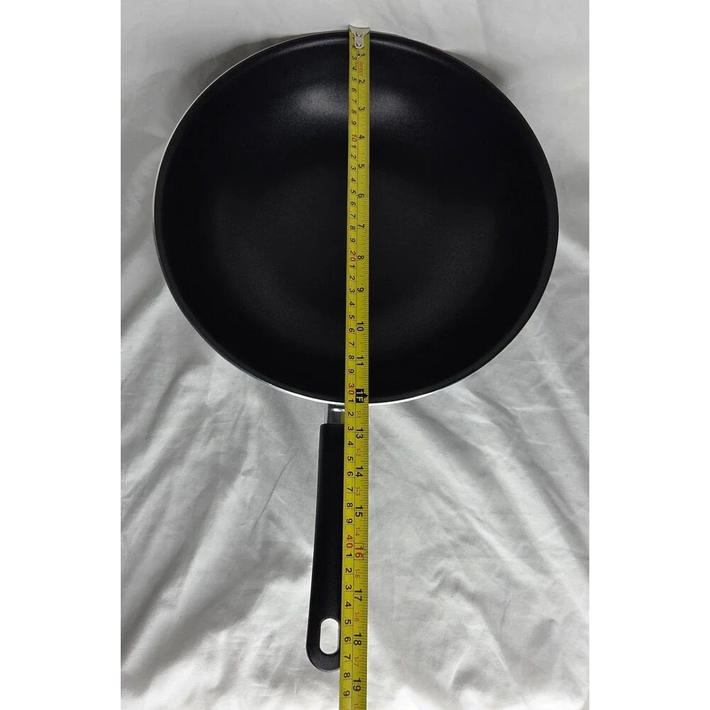 New Pampered Chef Generation II Non-Stick Stir-Fry Wok Skillet #2020 Cookware